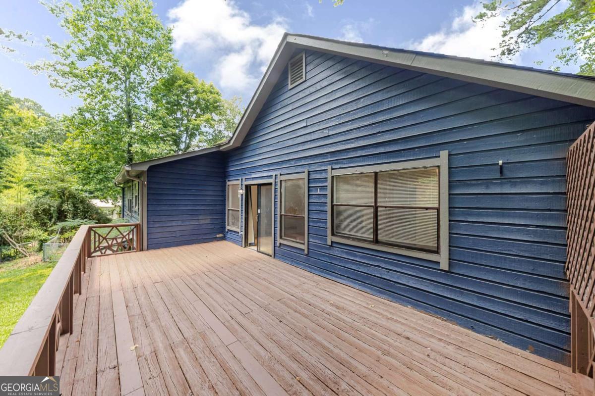 178 Castleair Drive NE