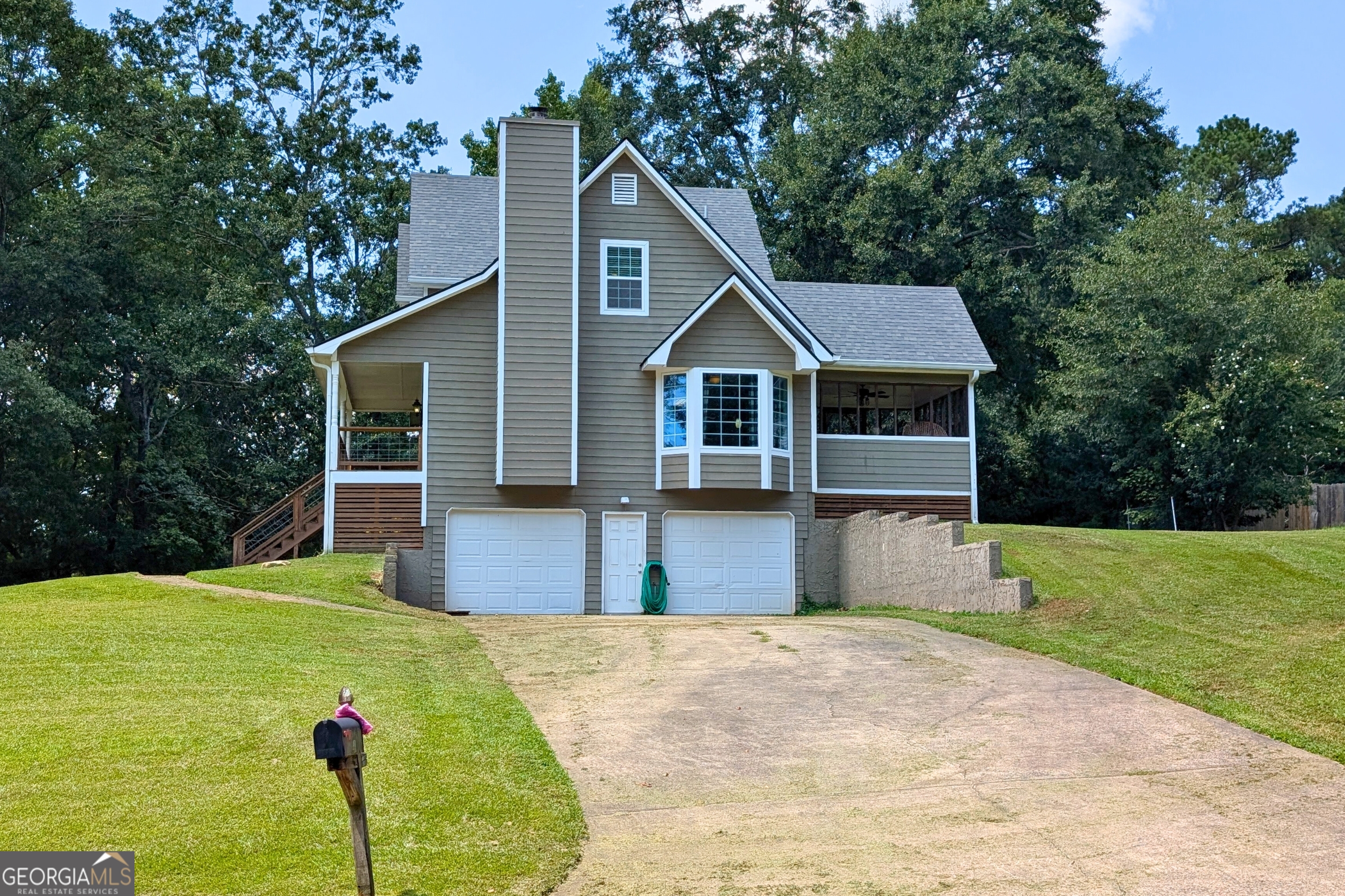 40 Stratford Drive