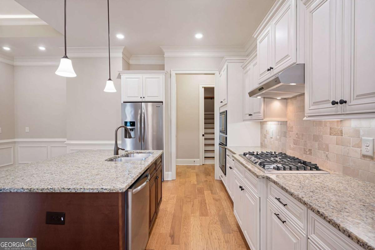 120 Cedarcrest Village Court