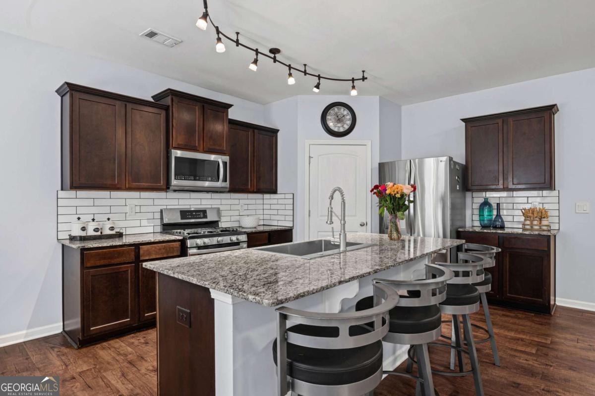 104 Woodbridge Trail