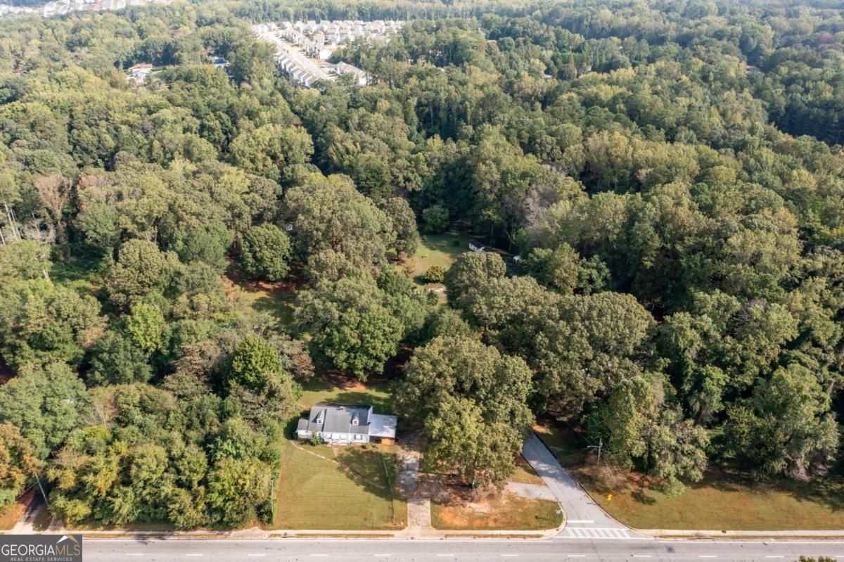 1676 Veterans Memorial Highway SW