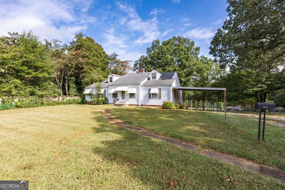 1676 Veterans Memorial Highway SW