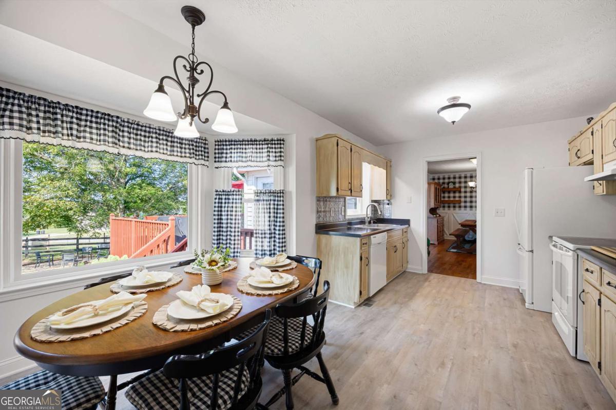 4310 Double Springs Road SW