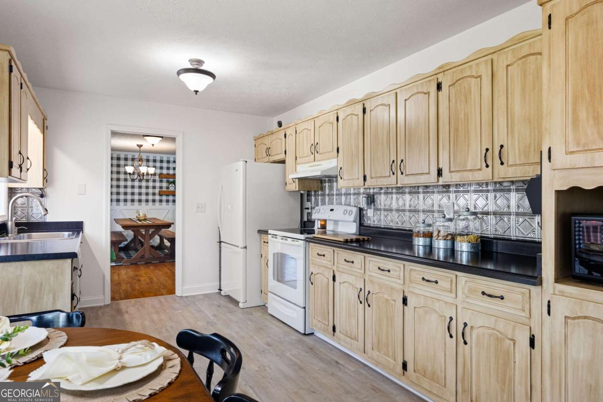 4310 Double Springs Road SW