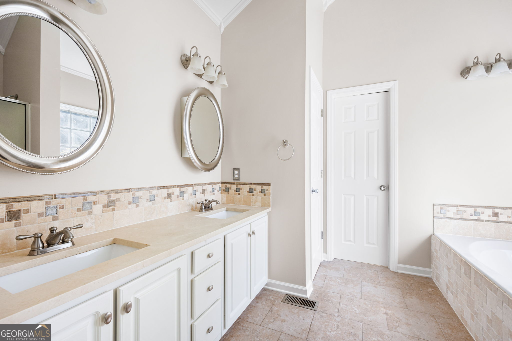 1945 Seymour Drive NW