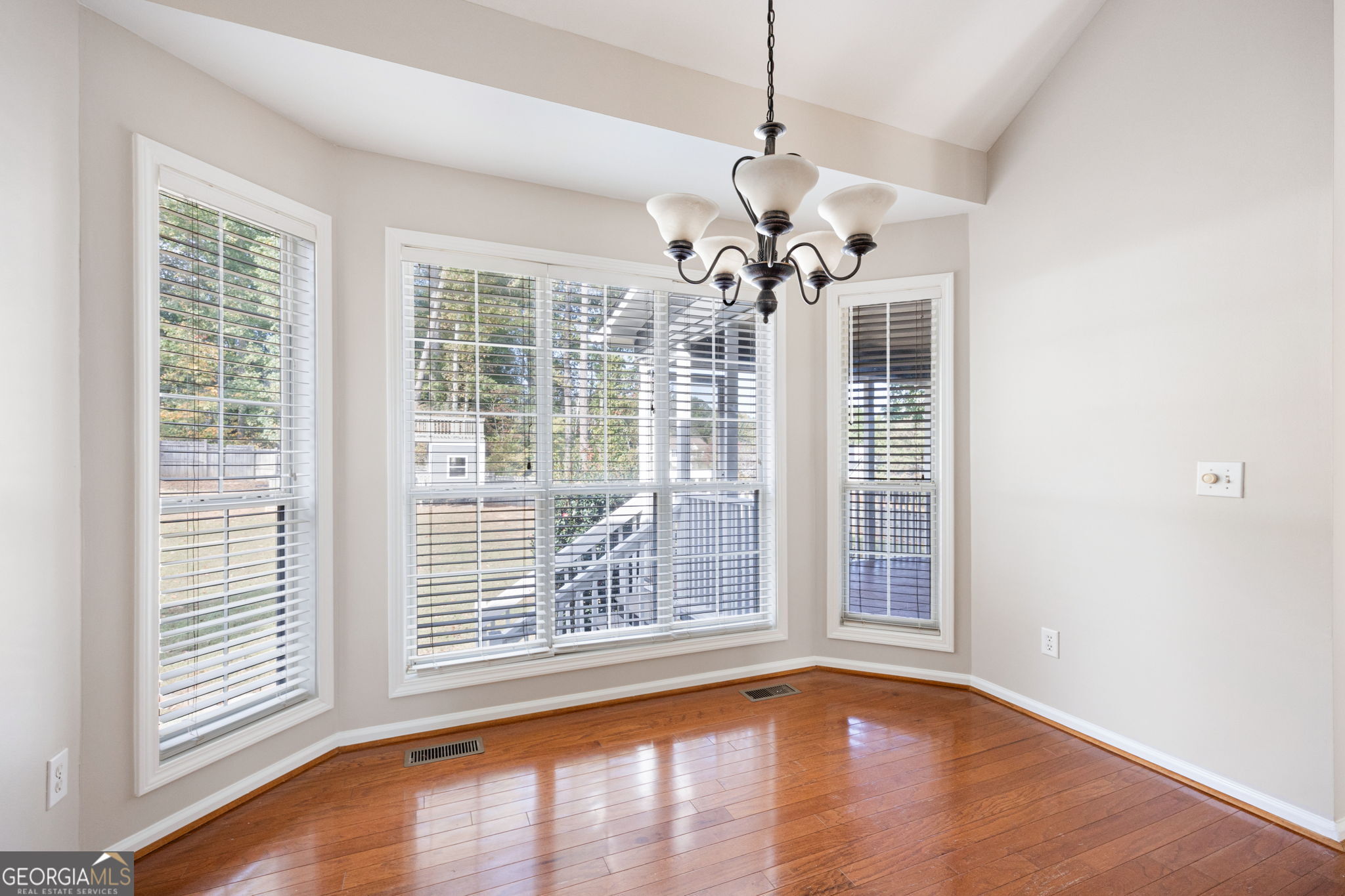 1945 Seymour Drive NW