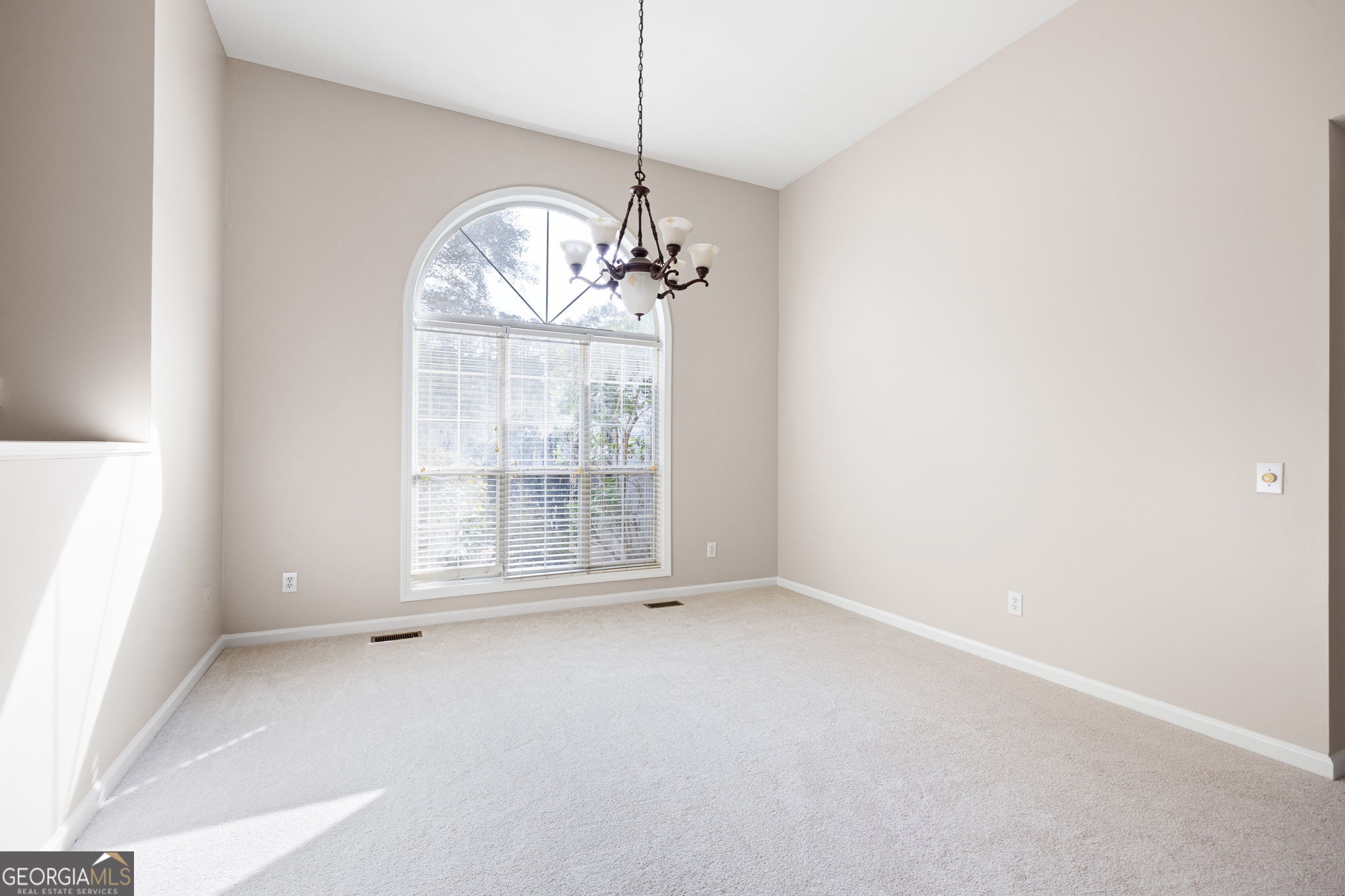 1945 Seymour Drive NW