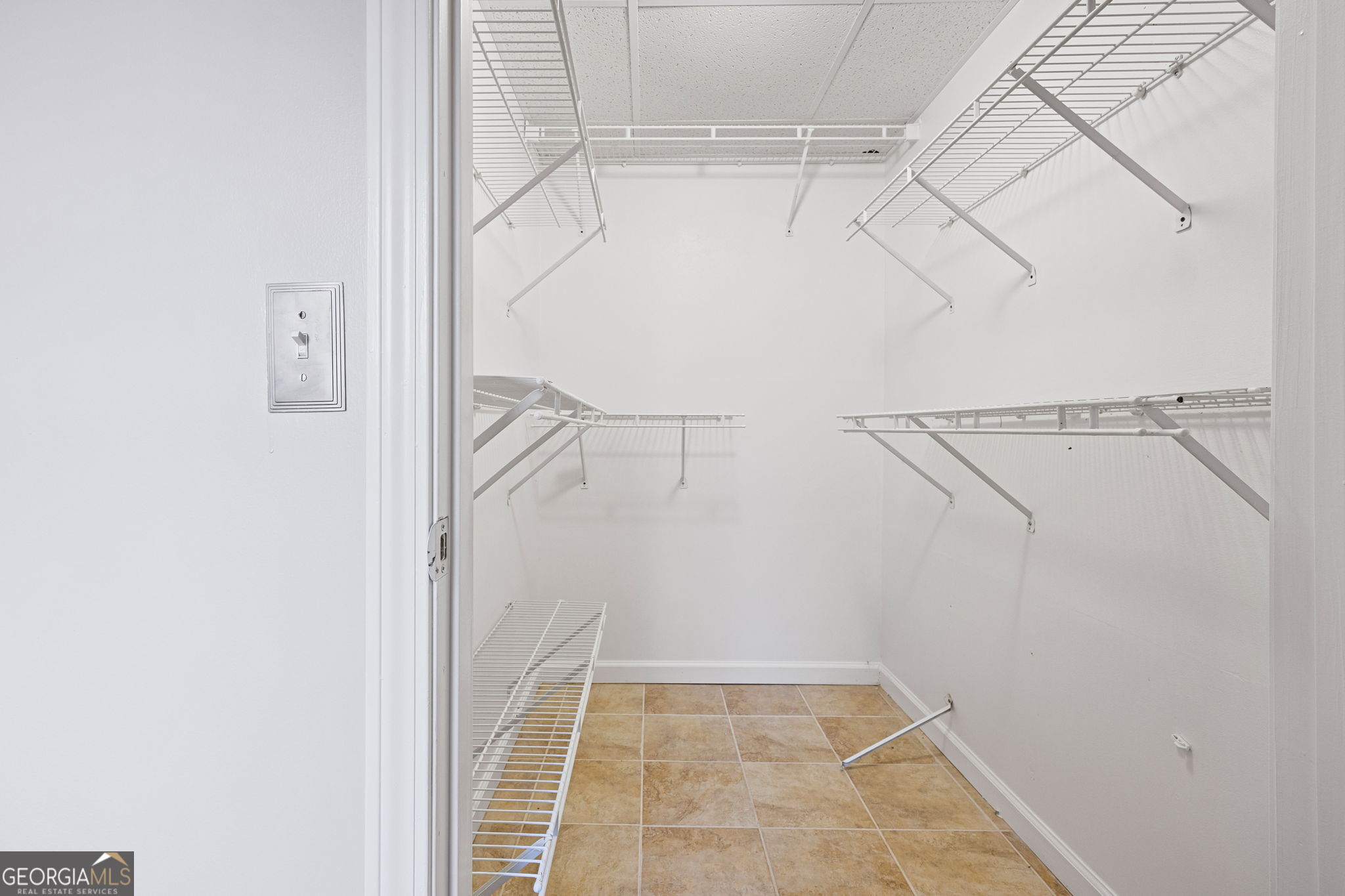 1945 Seymour Drive NW