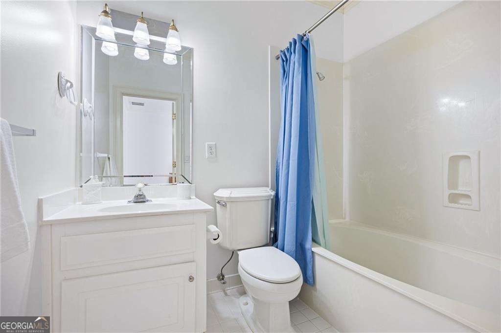 5200 Old Mountain Court NW, Powder Springs