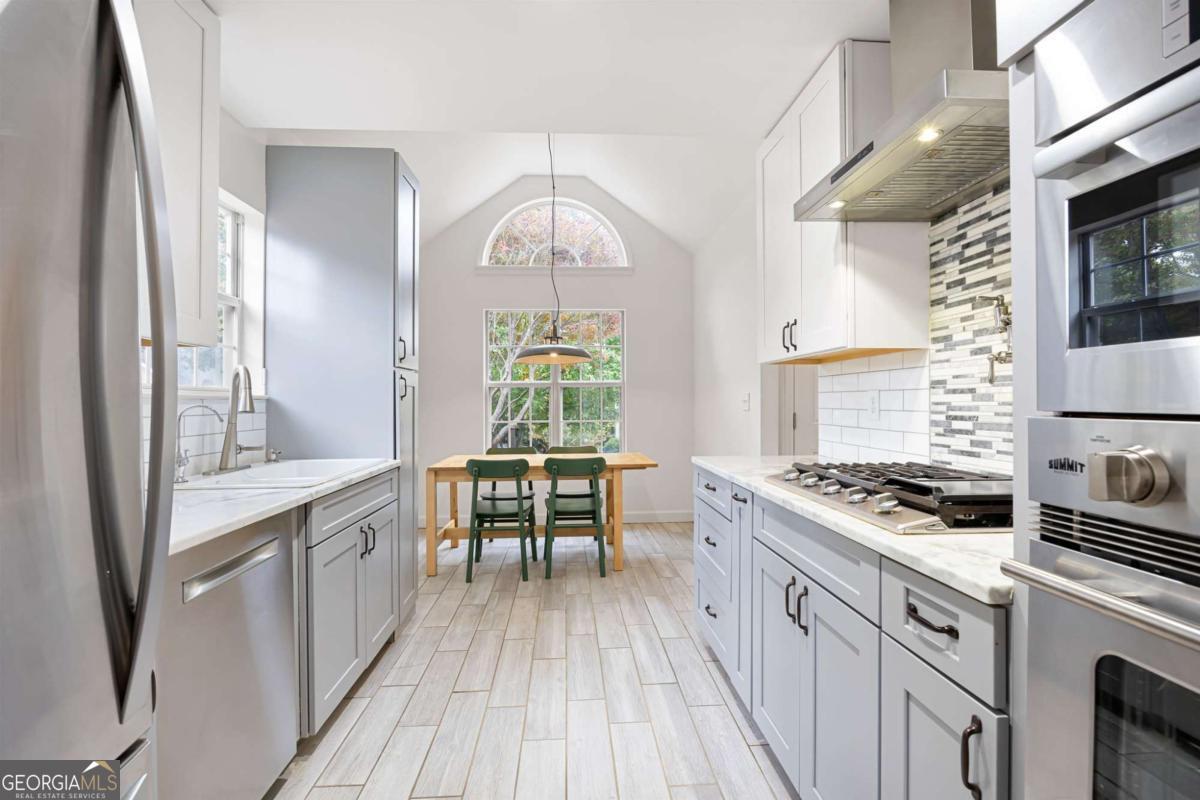 2877 Cressington Bend NW