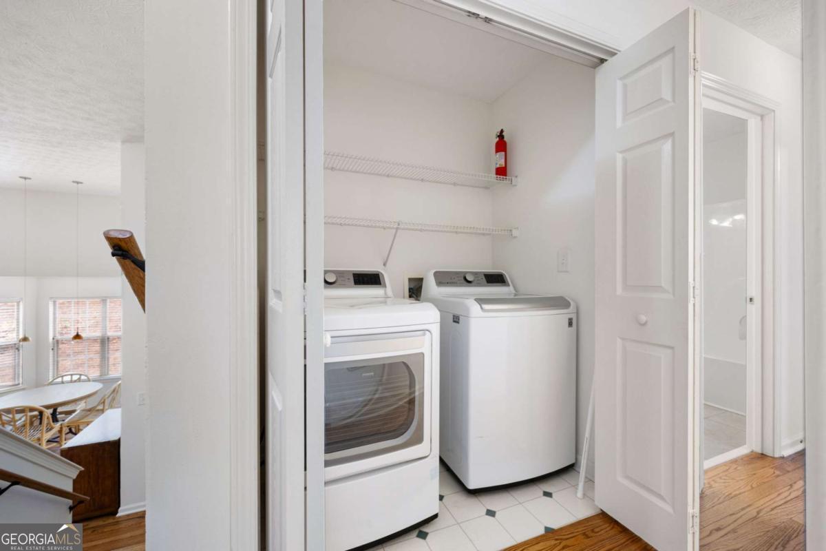 2877 Cressington Bend NW