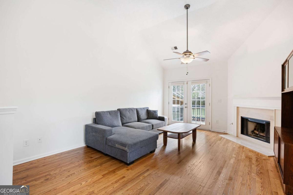 2877 Cressington Bend NW