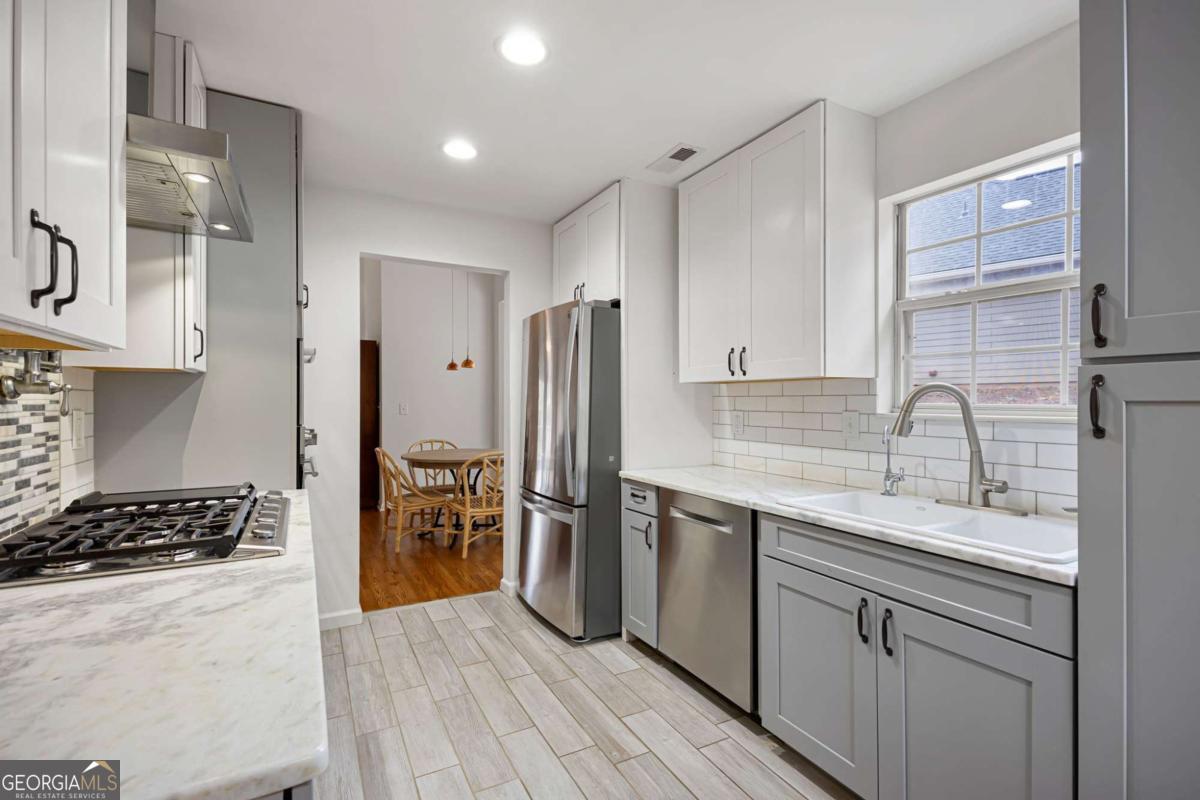 2877 Cressington Bend NW