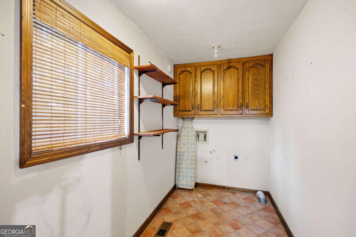 3421 Mill Stream Lane SW