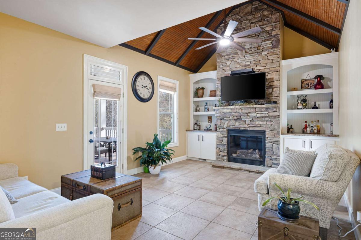 452 Red Mountain Road