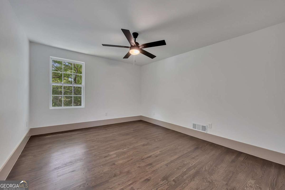 194 Cardinal Boulevard SE