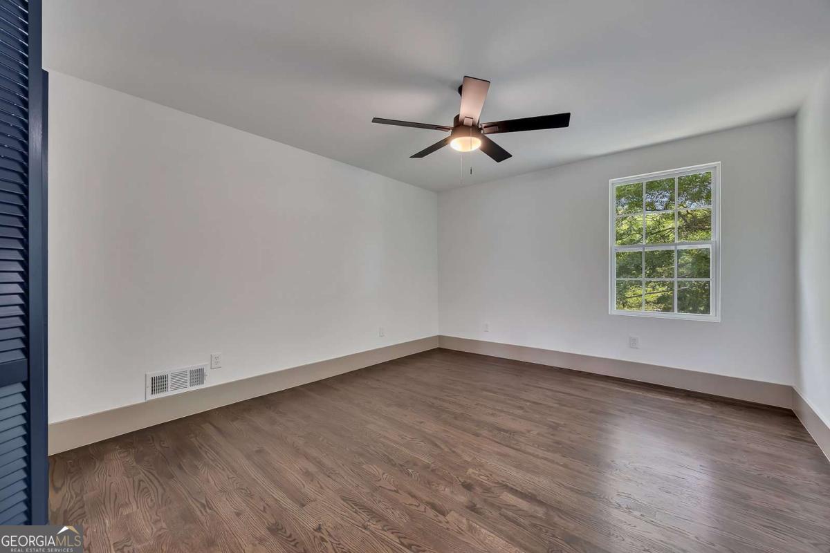 194 Cardinal Boulevard SE