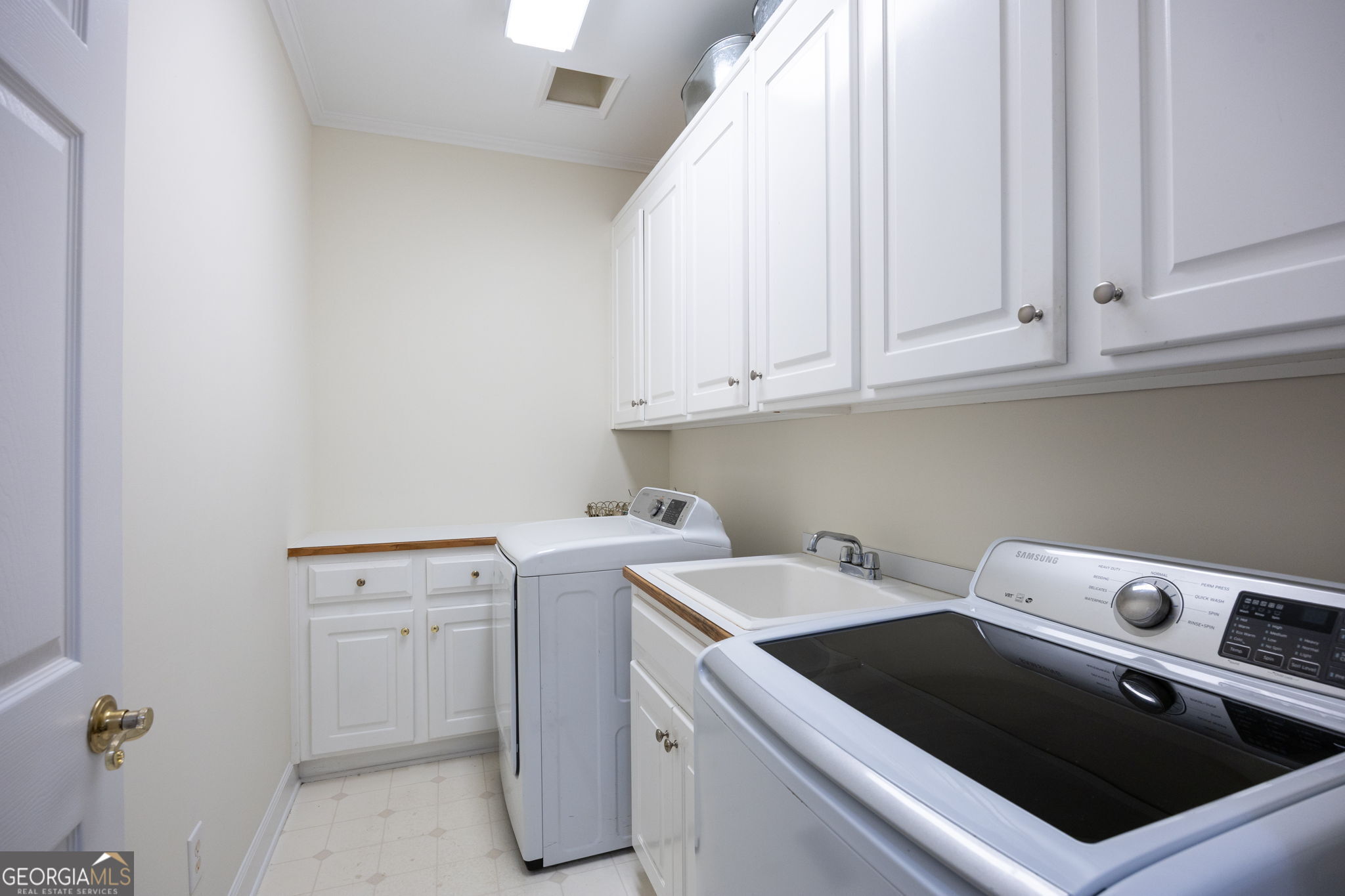 5200 Old Mountain Court NW