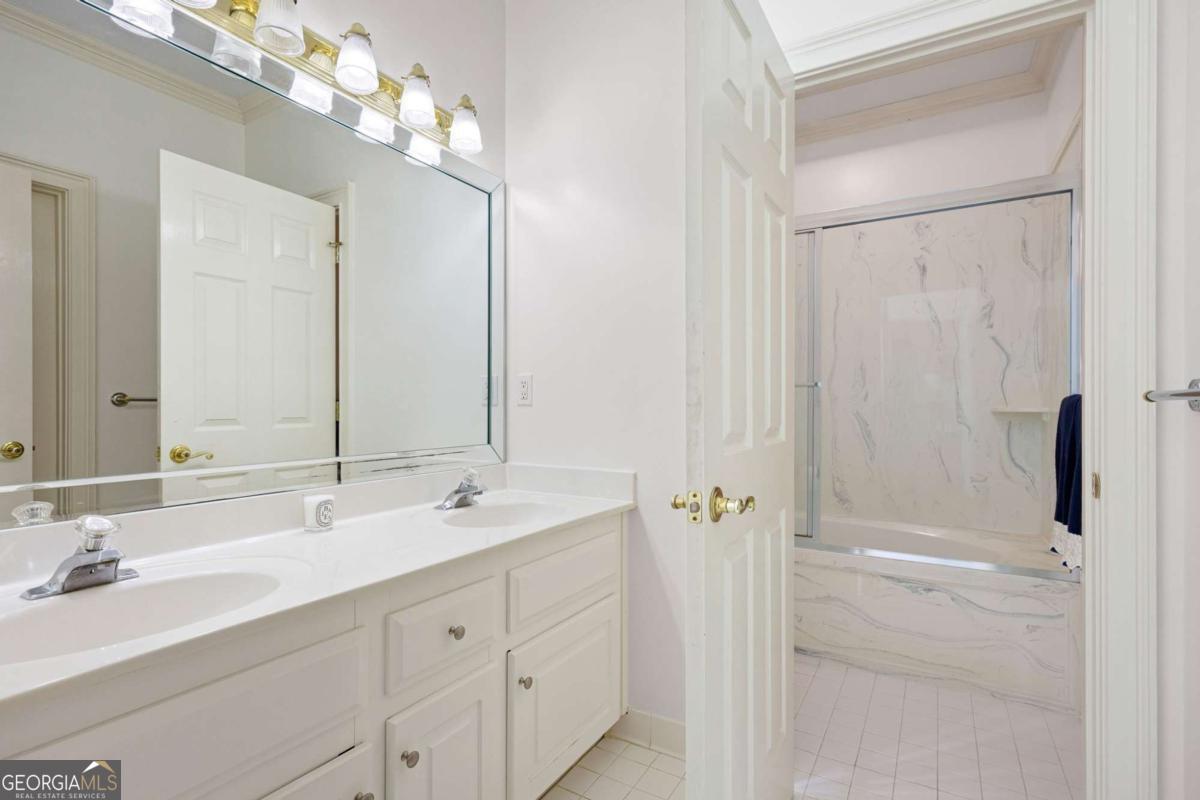 5200 Old Mountain Court NW