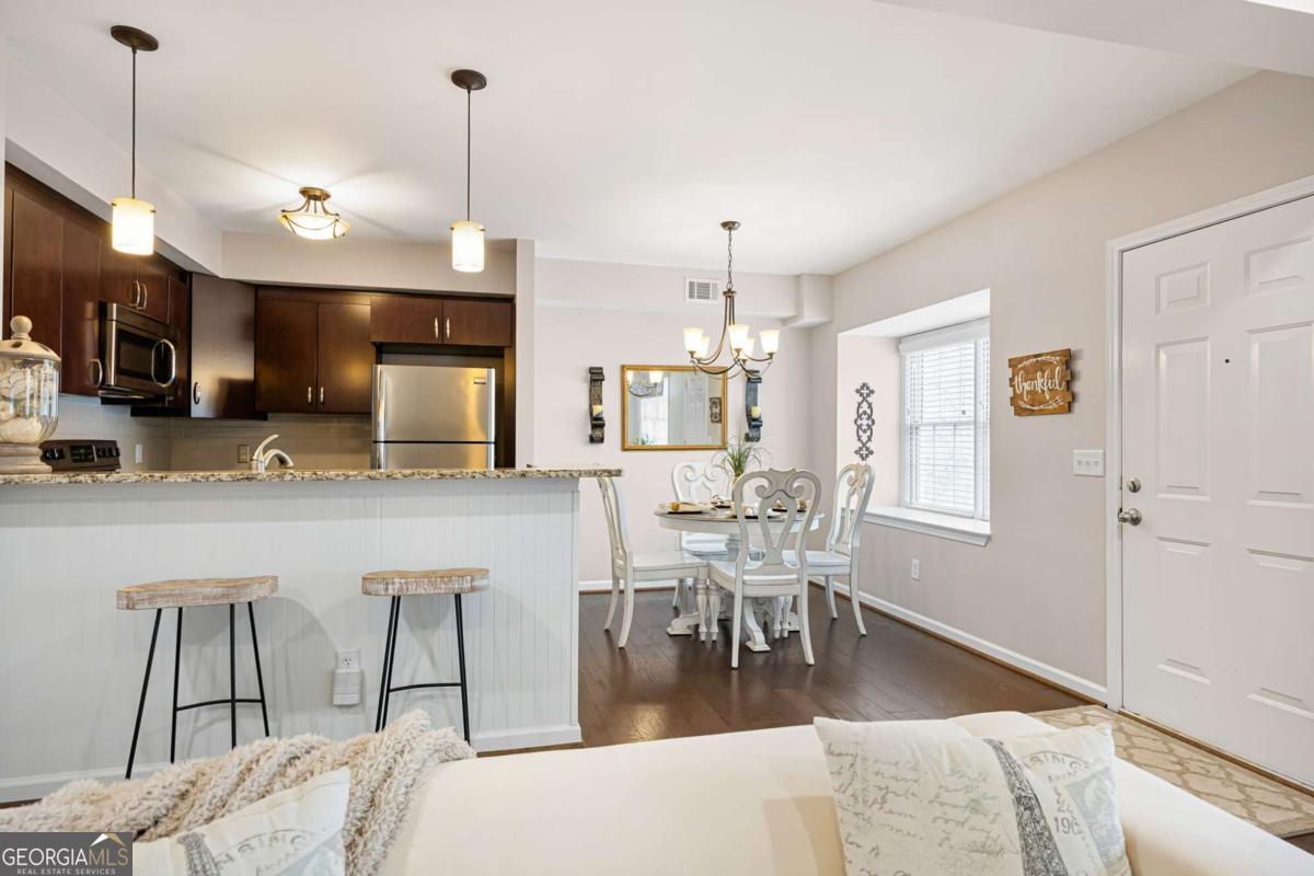 798 Sentinel Ridge SW