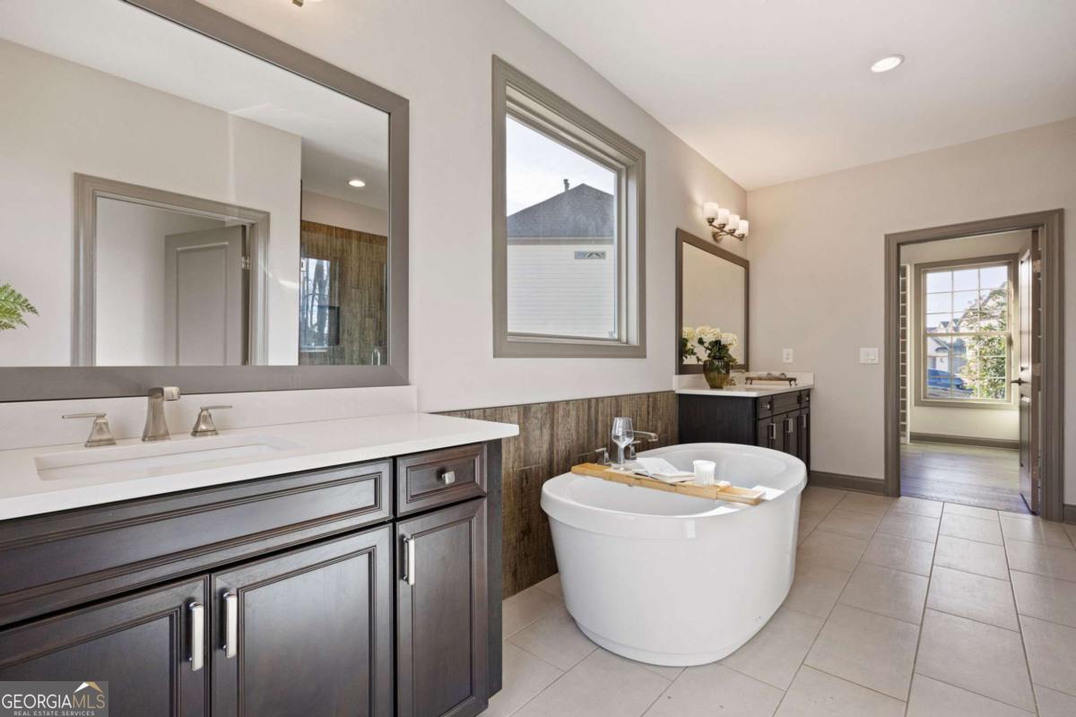 645 Wynnewood Court SW