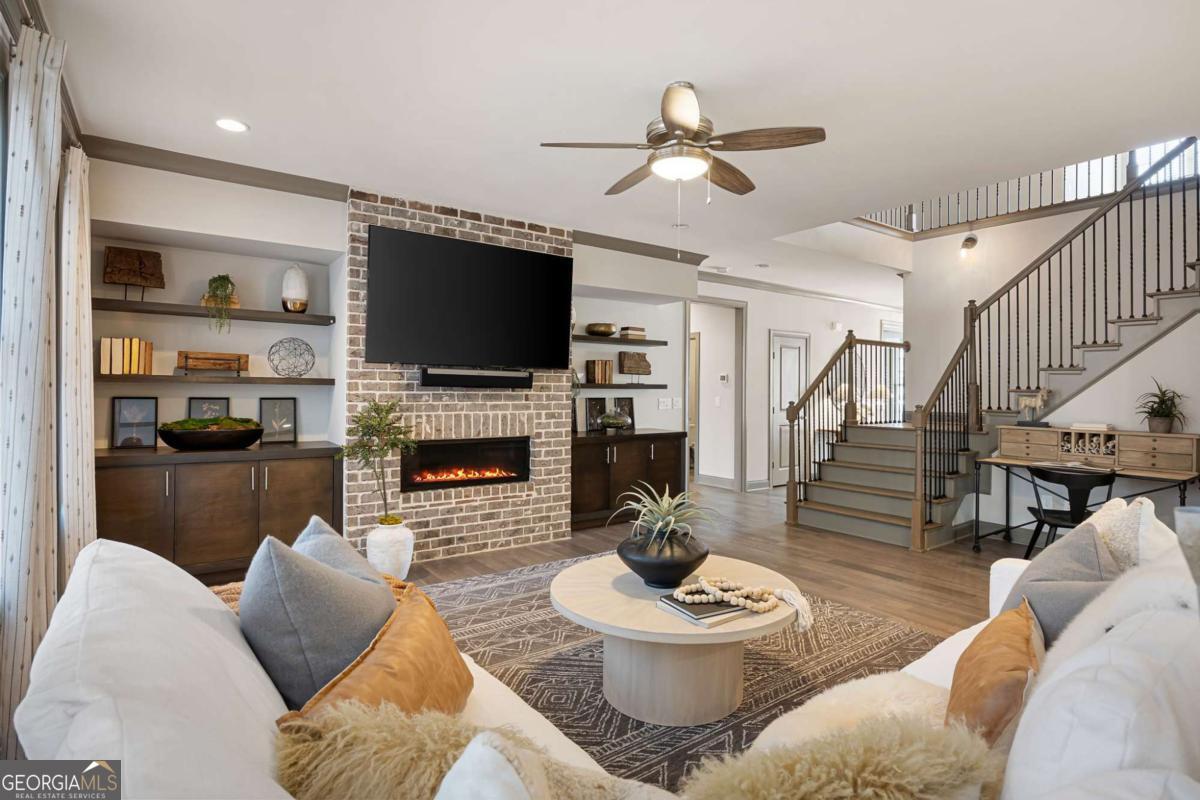 645 Wynnewood Court SW