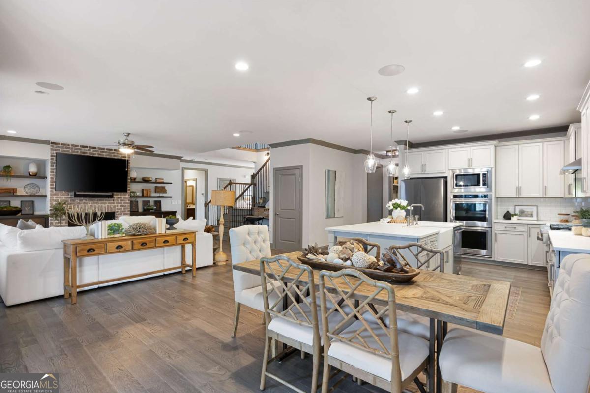 645 Wynnewood Court SW