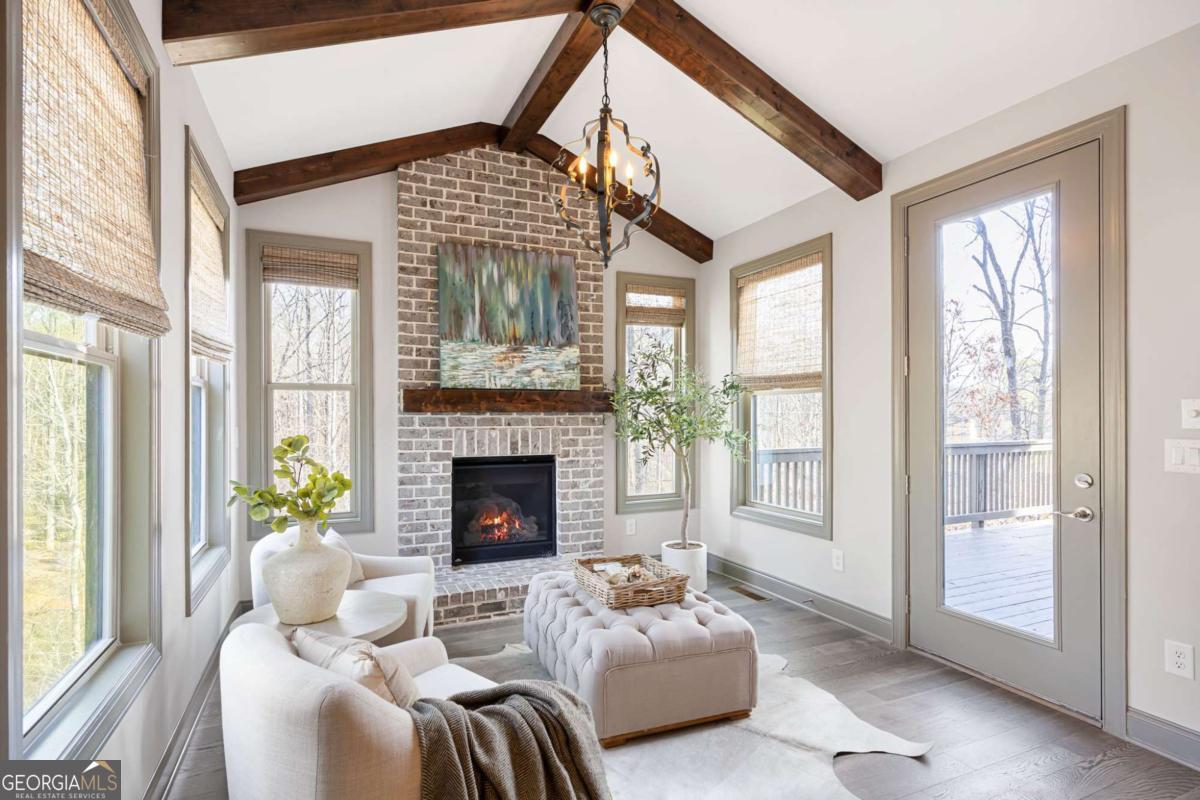 645 Wynnewood Court SW