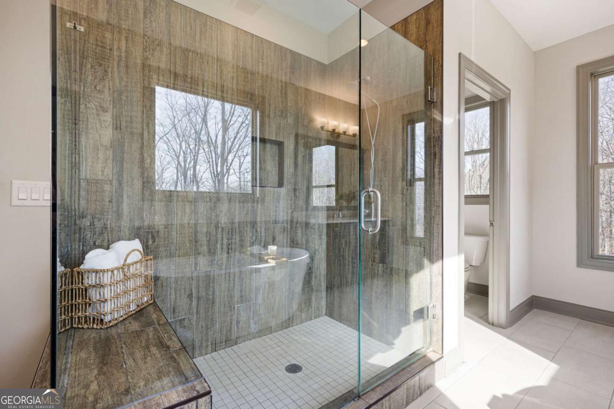 645 Wynnewood Court SW