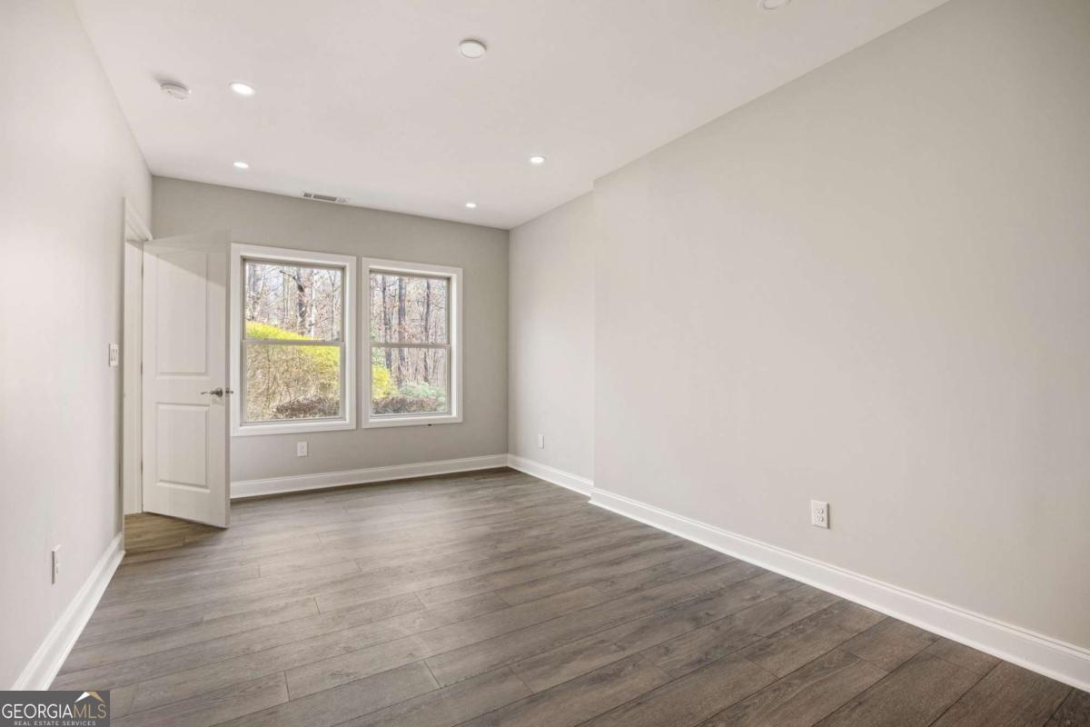 645 Wynnewood Court SW