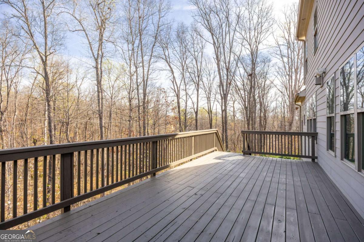 645 Wynnewood Court SW