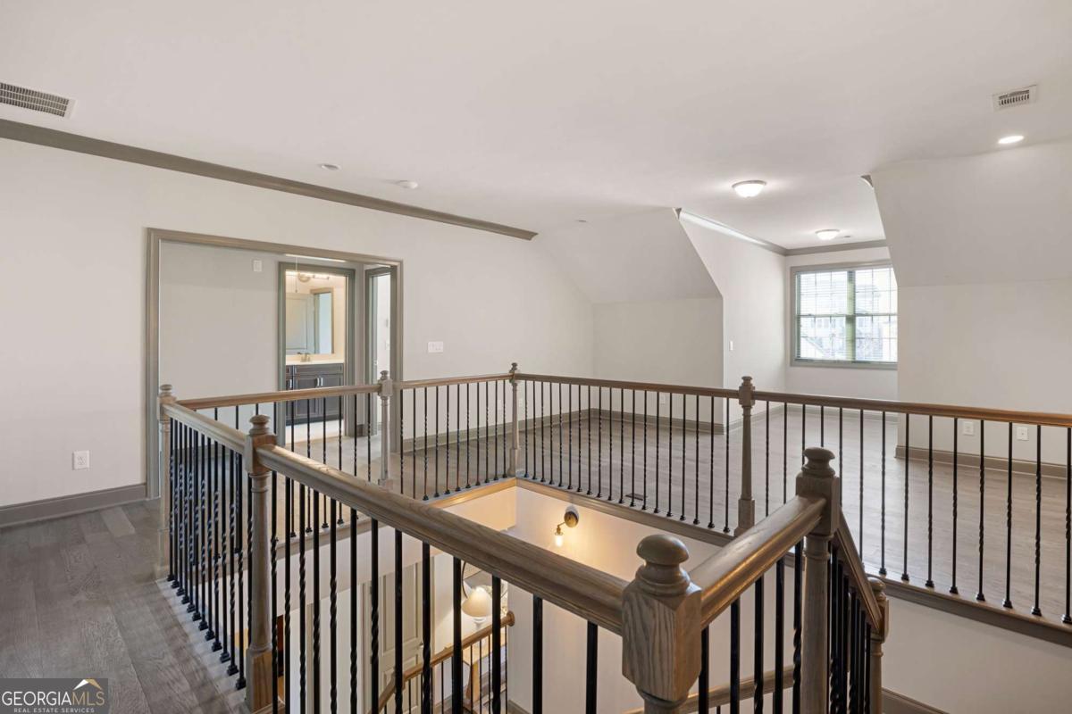 645 Wynnewood Court SW