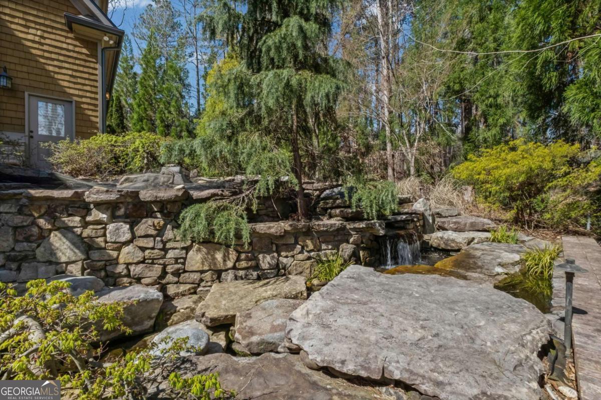 108 Waters Edge Drive