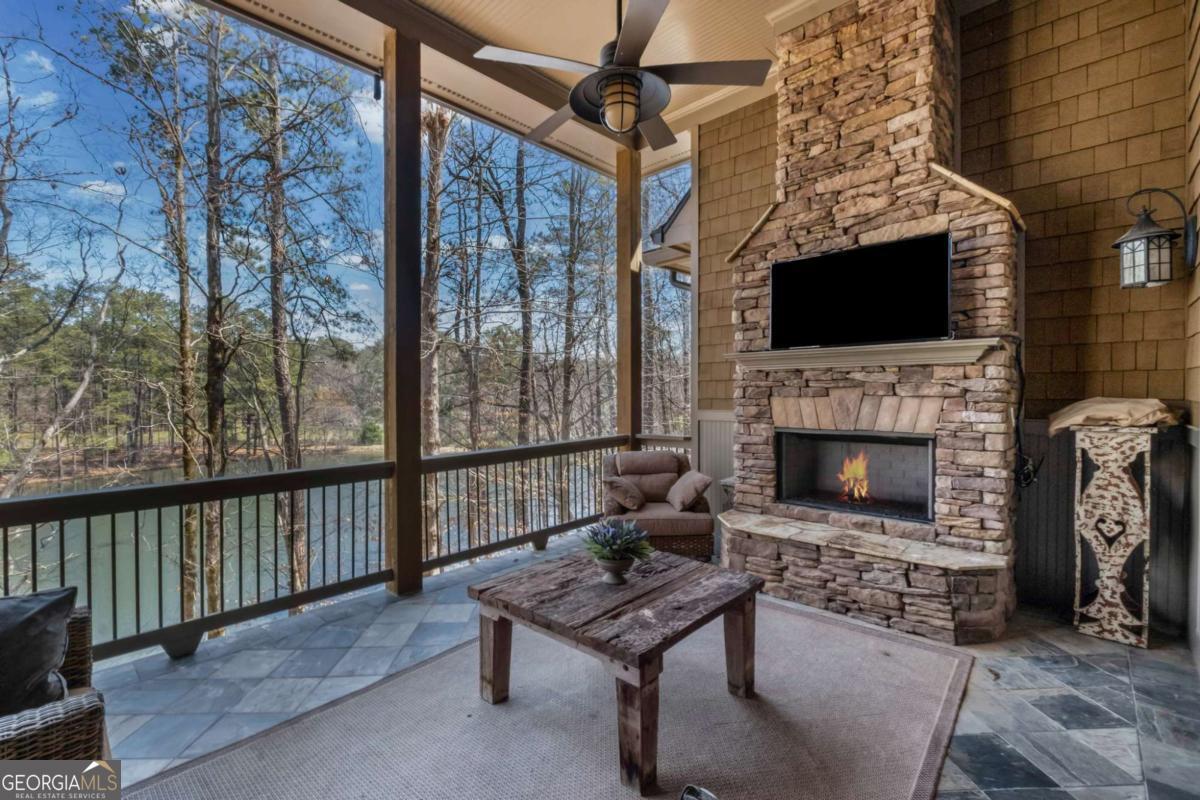 108 Waters Edge Drive