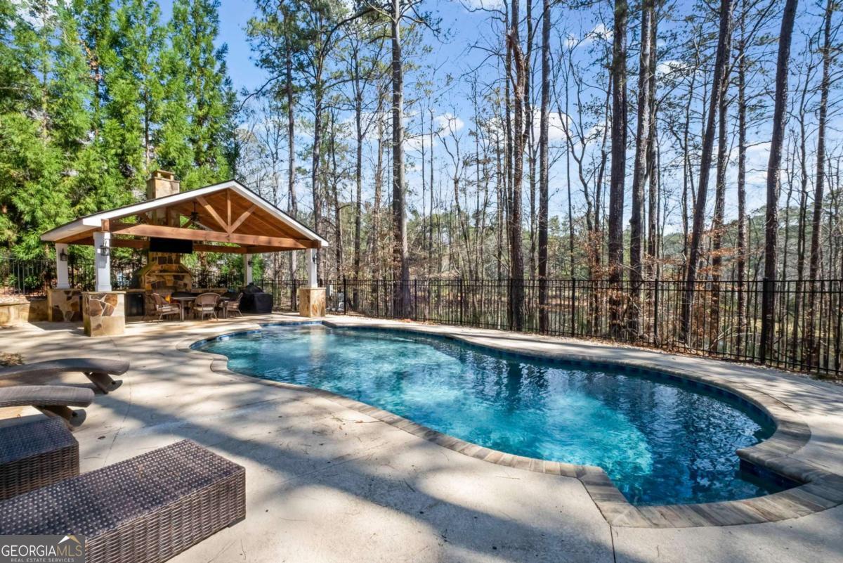 108 Waters Edge Drive