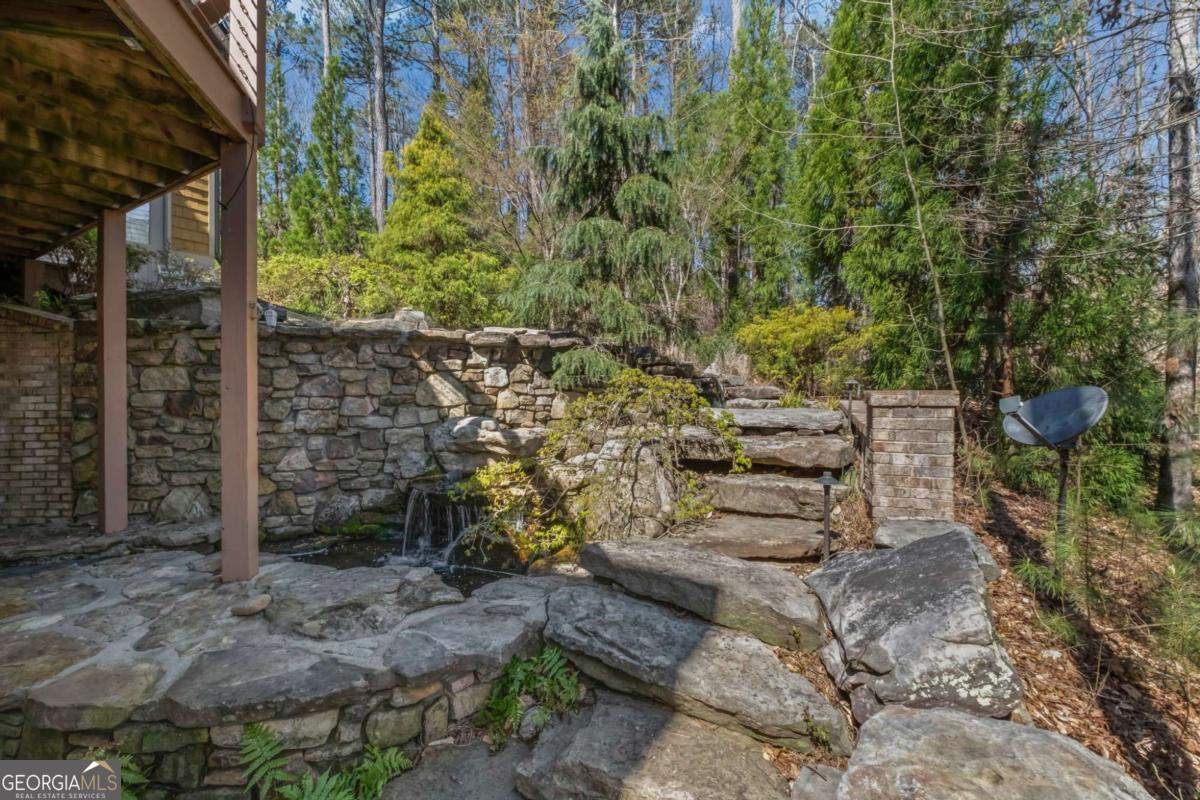 108 Waters Edge Drive