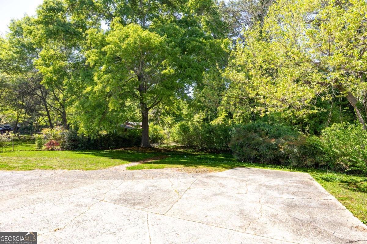 45 Smyrna Powder Springs Road SE