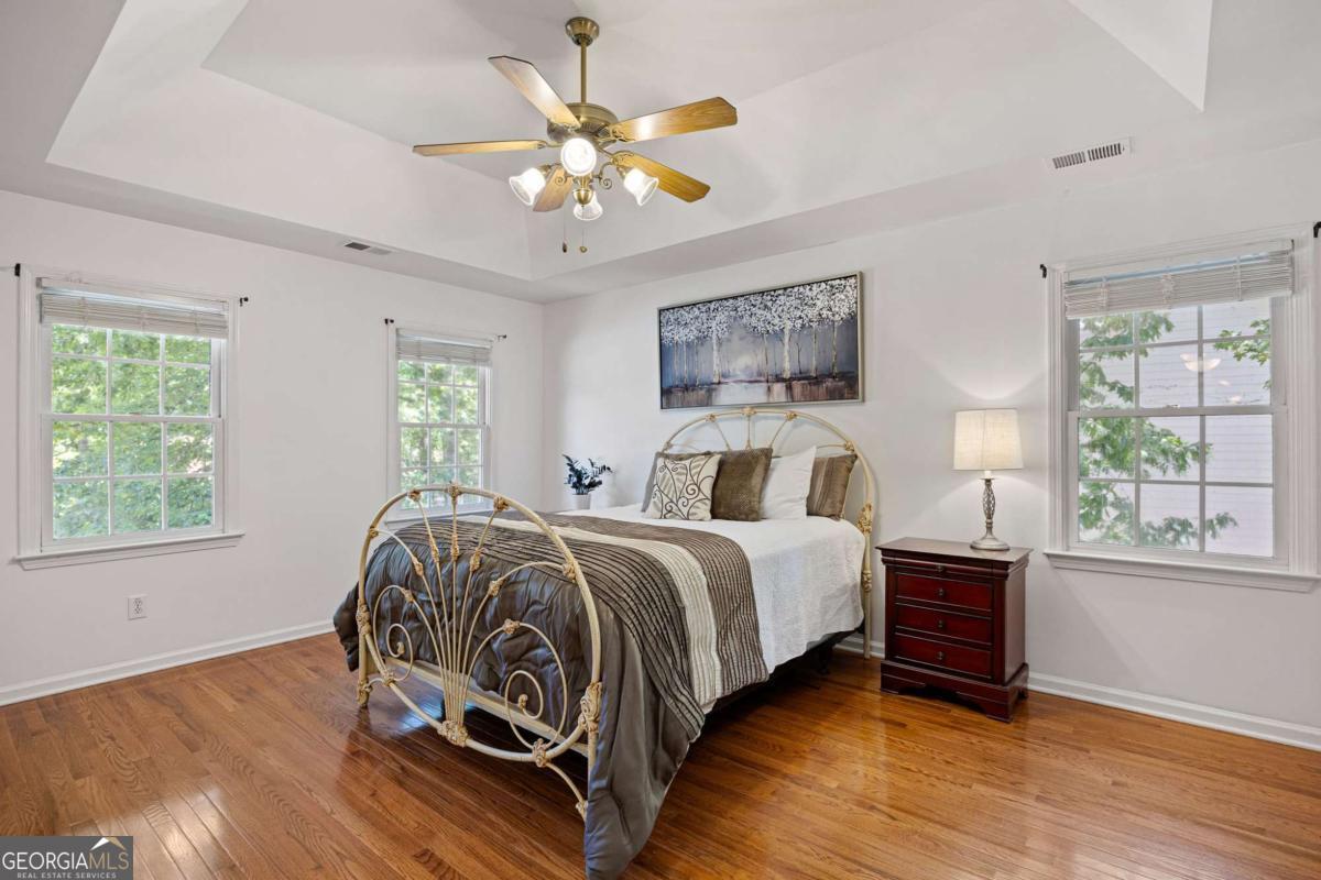 302 Lakeview Lane