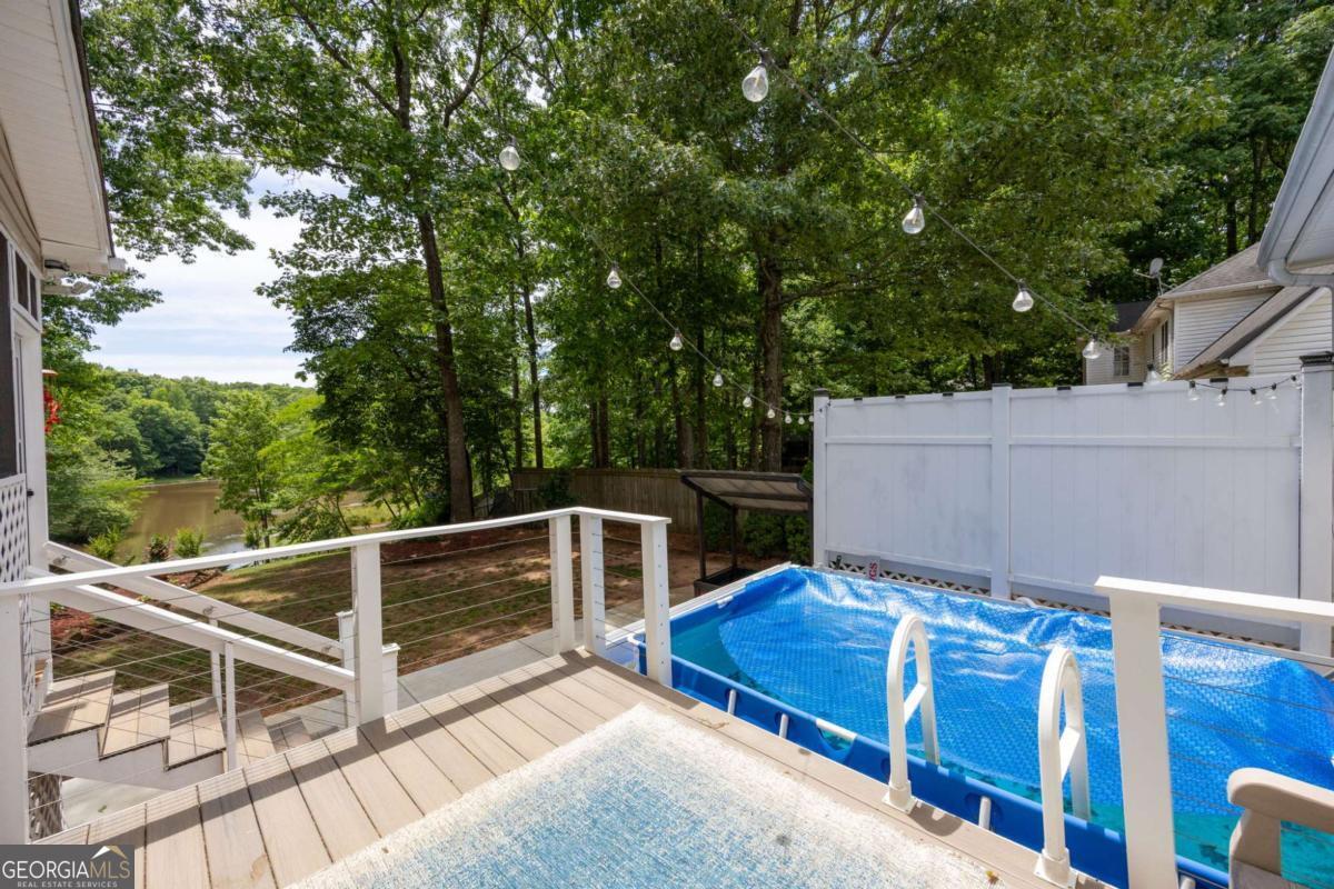 302 Lakeview Lane