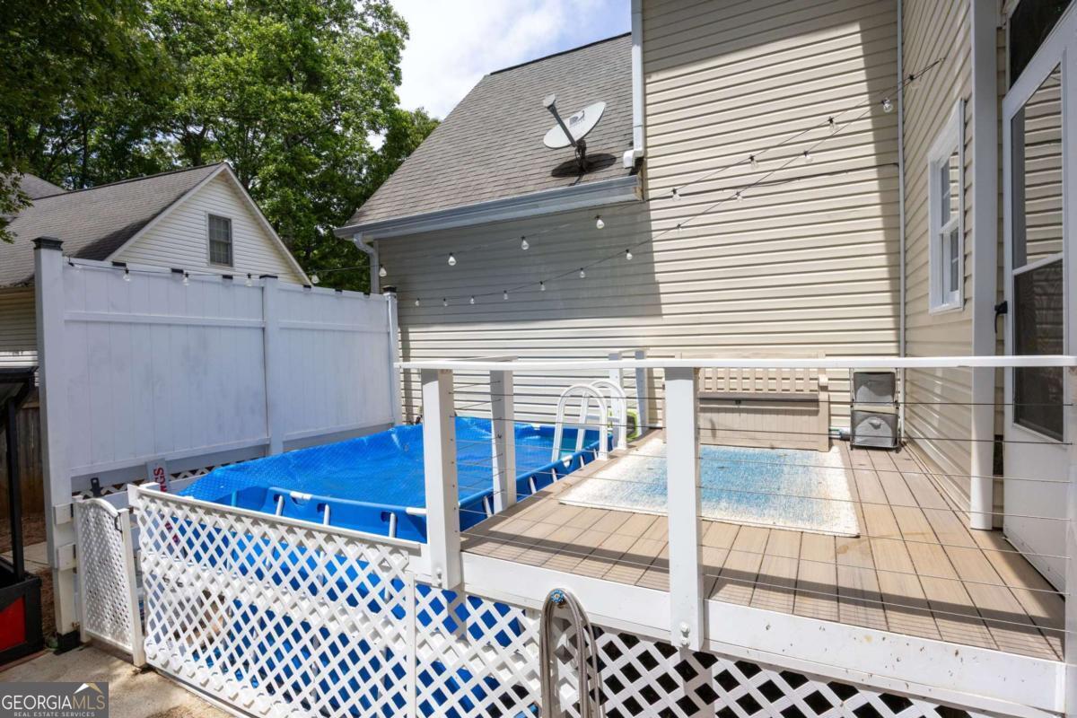 302 Lakeview Lane