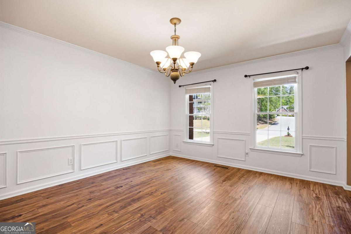 302 Lakeview Lane