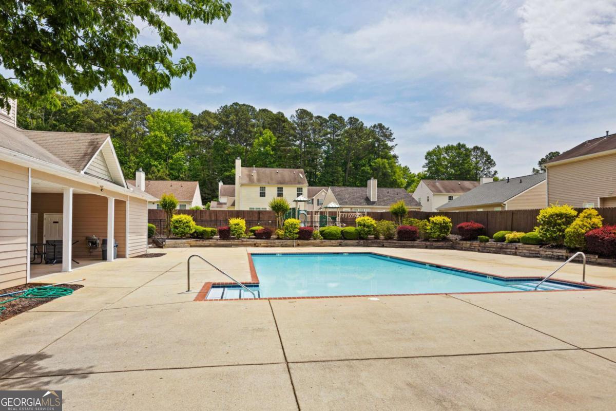 108 Greystone Way