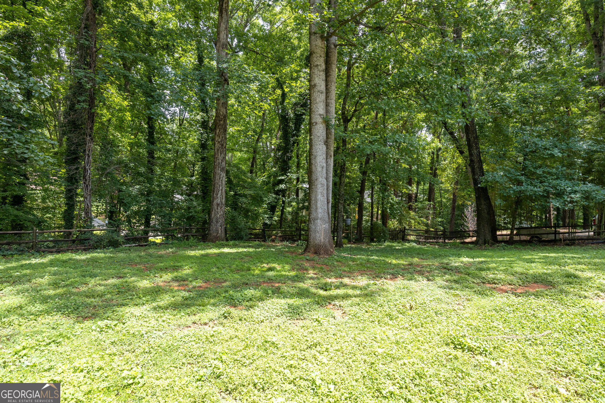 184 Lake Somerset Drive NW