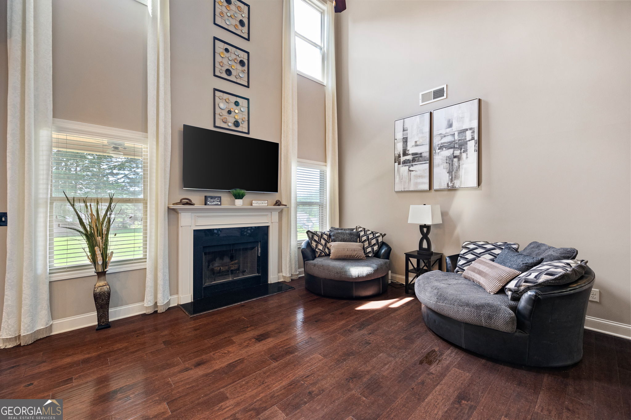 574 Naturewalk Boulevard