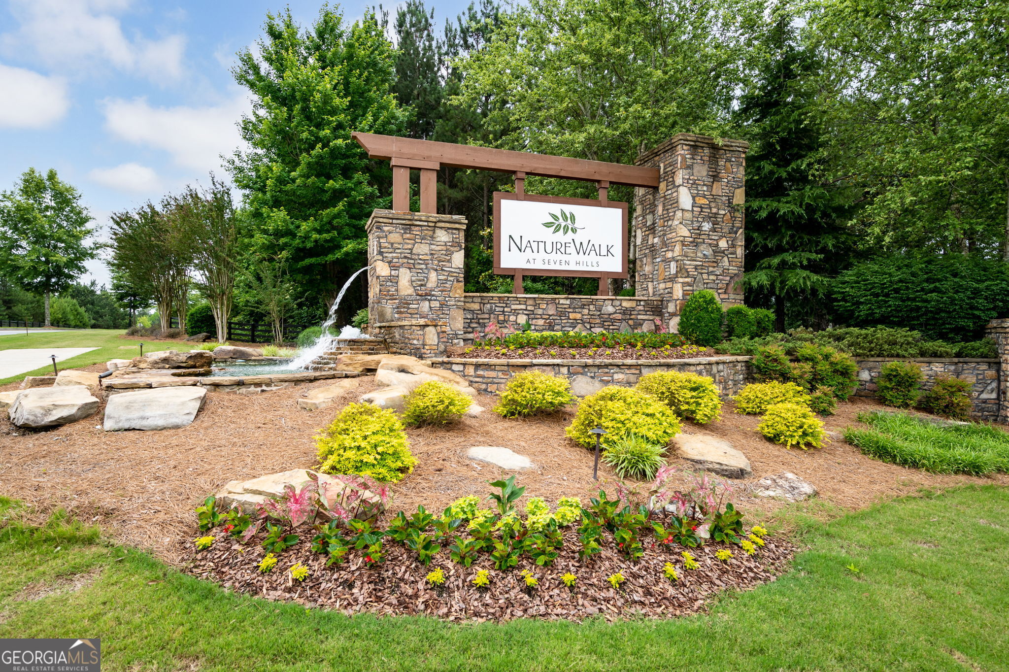 574 Naturewalk Boulevard
