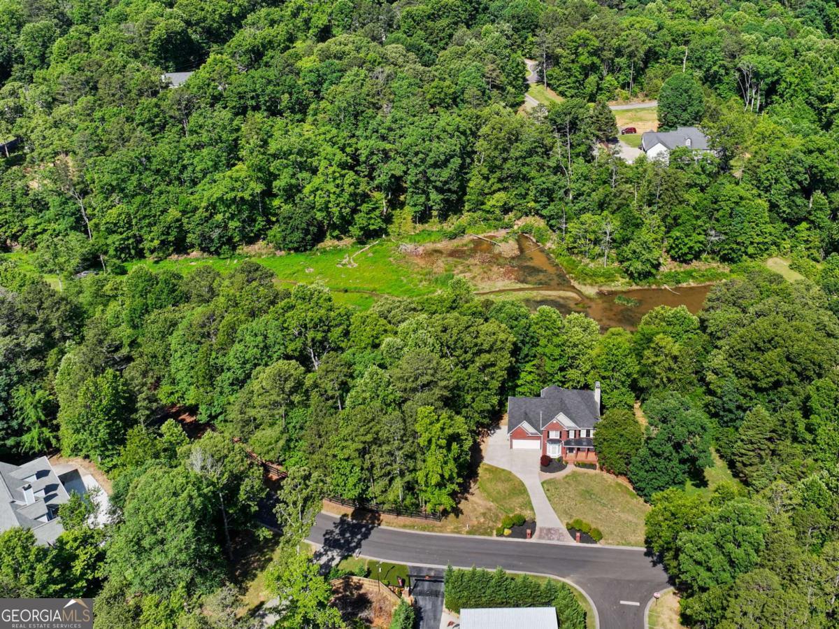 13 Royal Lake Drive SE