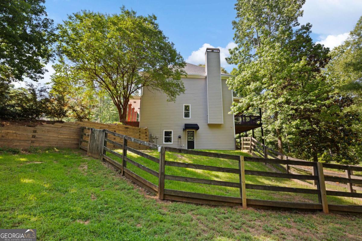 13 Royal Lake Drive SE