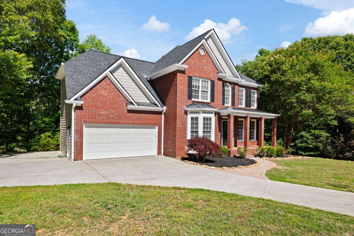 13 Royal Lake Drive SE
