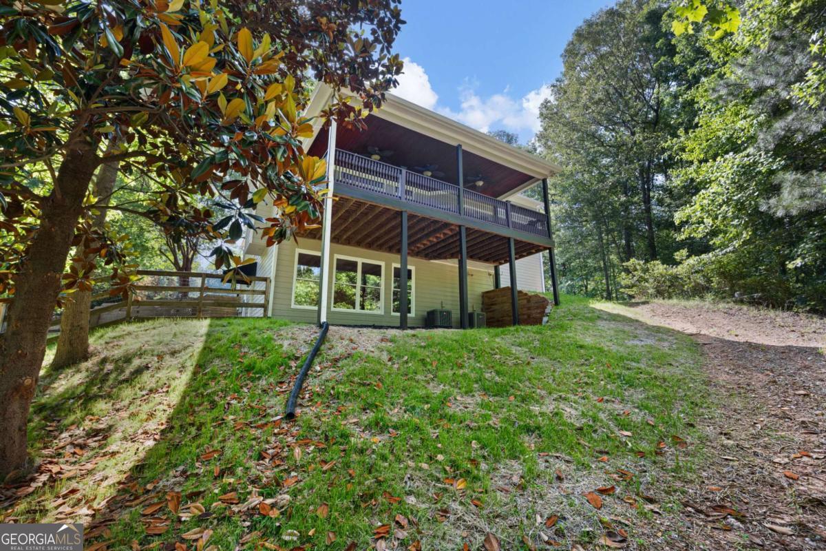 13 Royal Lake Drive SE