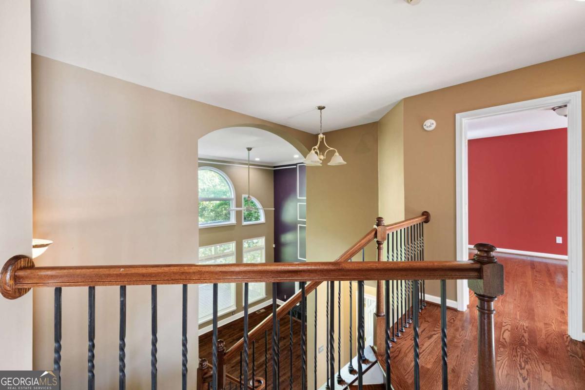 13 Royal Lake Drive SE